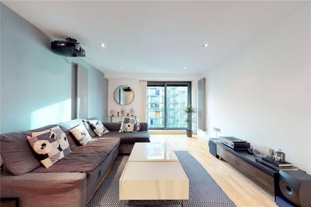 Millharbour, London, E14 9NB - Photo 3