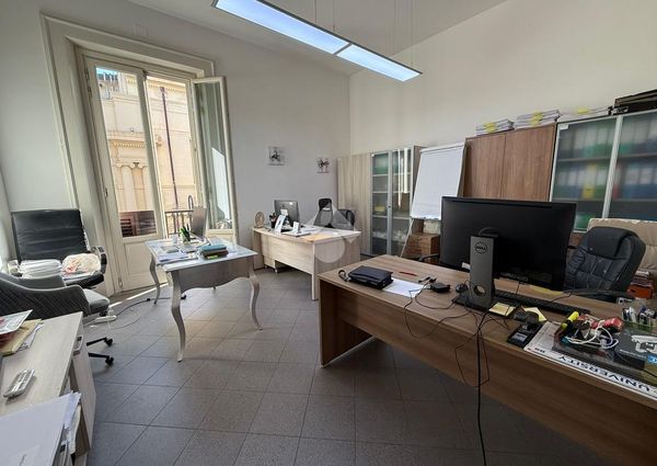 5 locali in affitto
