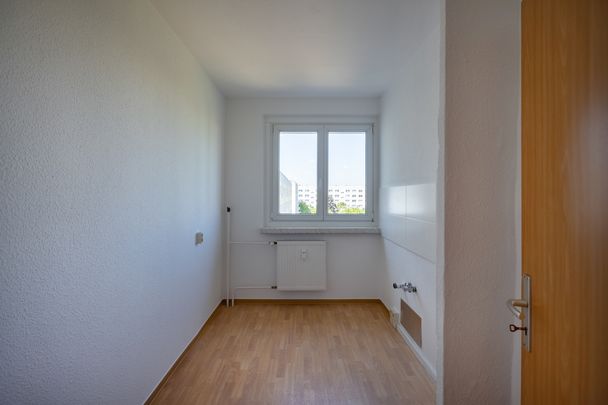 Ihre Familienwohnung mit tollem Ausblick vom Balkon. - Photo 1