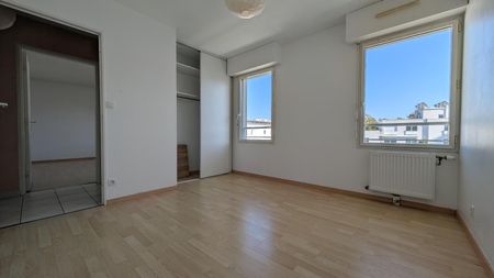 Location Appartement 3 pièces 76m² NANTES 44000 - Photo 5