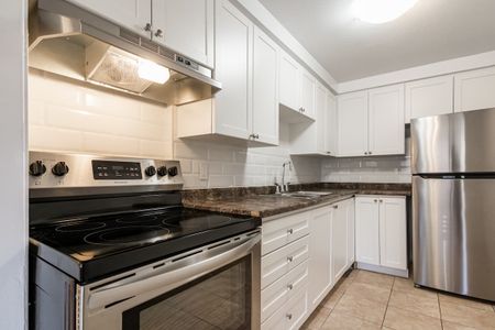 Churchill Townhomes - Townhouse (2 bedroom) - Photo 2