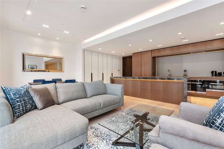 Luxurious 2 bedroom, 2 bathroom at the prestigious Lincoln Square available furnished to an impeccable standard. Spa, 24/7 concierge, gym, 25m swimming pool, cinema, library. - Photo 4