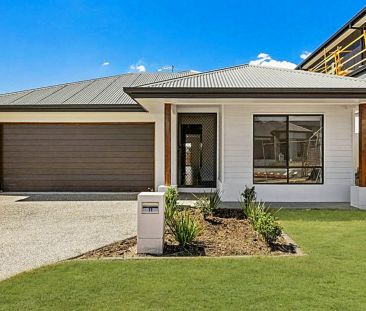 Spacious Family Home - Photo 4