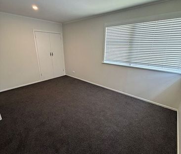 Charming 3BR Henderson Haven - Photo 5