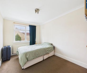 4 bedroom flat to rent - Photo 6