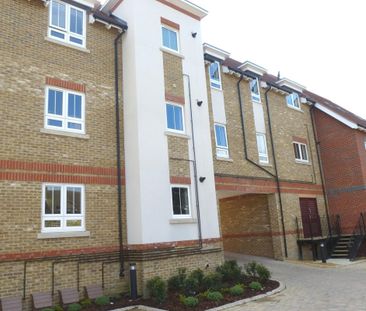 Kingfisher Drive, MAIDENHEAD - Photo 5