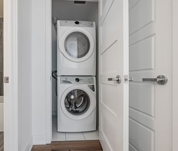 For Lease - 333 Sunseeker Avenue Unit# 418, Innisfil, Ontario - Photo 4