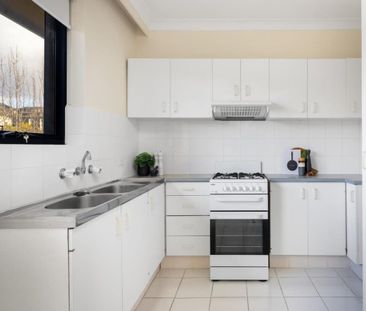 5/9 Gladstone Street, Kew VIC 3101 - Photo 4