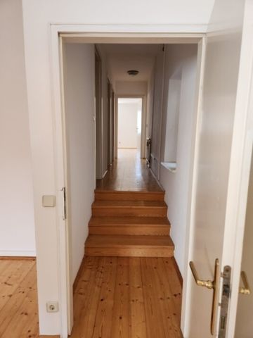 Moderne 3-Zimmer-Wohnung in Braunau am Inn – Stadtblick und Komfort für 1.175 €! - Photo 2
