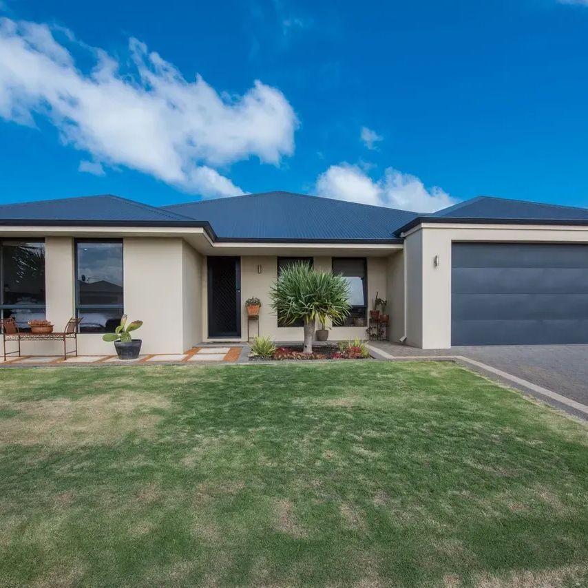 Welcome to 7 Mandalay Loop, Wandina - Beautiful home located in the sort after area in Wandina - Photo 1
