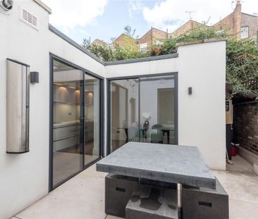 2 bedroom terraced house to rent - Photo 4