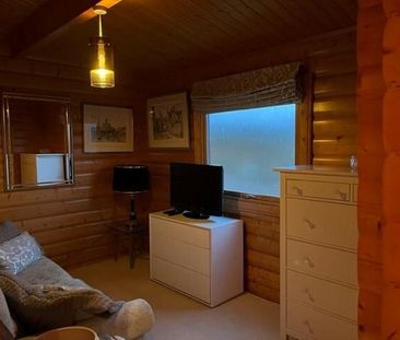 2 bedroom detached house to rent - Photo 3