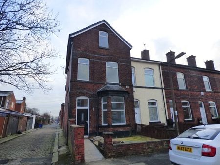 Room 5, 1 Brierly Street, Bury - Photo 2