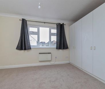 2 bedroom maisonette to rent - Photo 6