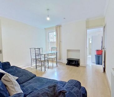 4 bedroom semi-detached house to rent - Photo 6