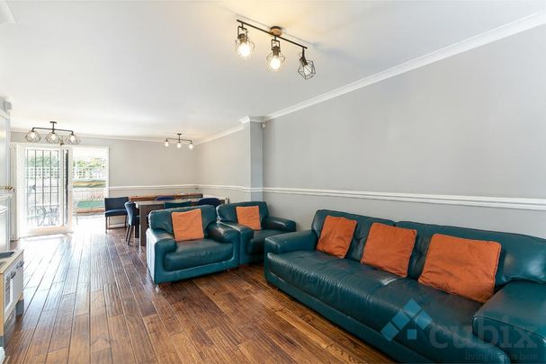 3 bedroom link detached house to rent - Photo 1