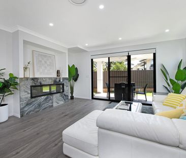 A Contemporary Classic! - Photo 1