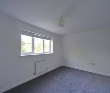 2 bedroom semi-detached house to rent - Photo 6