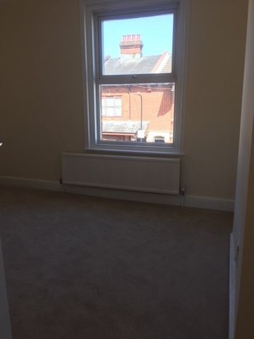 2 Bed Terraced House, Bath Street, SO14 - Photo 5