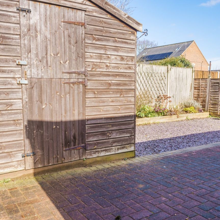 St Laurence Avenue, Brundall, Norwich - Photo 1