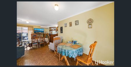 Family Comfort and Investment Opportunity - Spacious 654SQM Block for Rent! - Photo 3