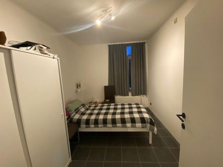 Gelijkvloers opgefrist appartement - Foto 4