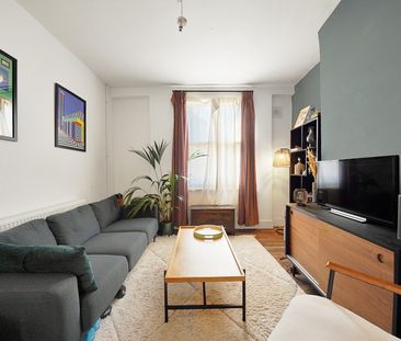 2 Bed Terraced House, Durrant Street, E2 - Photo 1