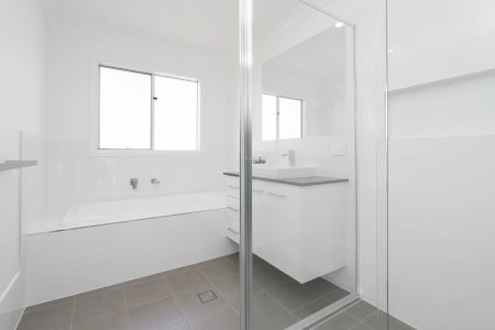 BEAUTIFUL FROM FRONT TO BACK - Photo 3