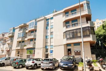 Apartamento T1+1 em Lisboa