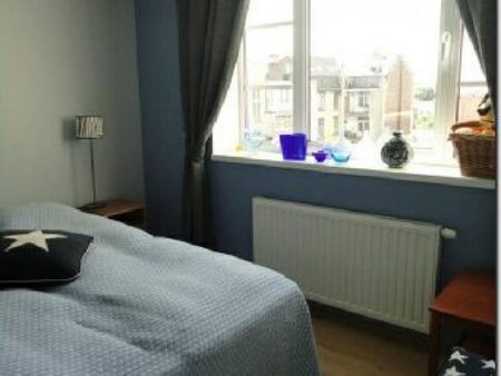 SCHAERBEEK : PENTHOUSE / DUPLEX 3 CHAMBRES + GRANDE TERRASSE - Schaerbeek - Photo 3