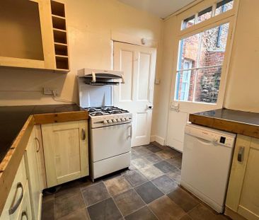 2 bedroom apartment to rent - Photo 4