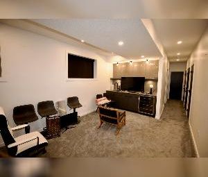 Modern Luxury Infill 4 Bed 3.5 Bath Parkview Edmonton - Photo 3