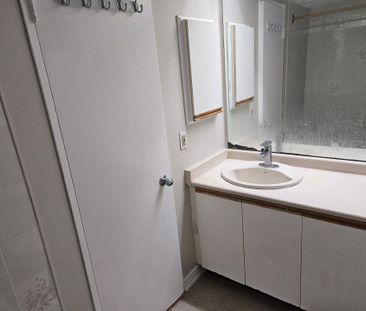 For Lease - 2460 Eglinton Avenue Unit# 219, Toronto, Ontario - Photo 6