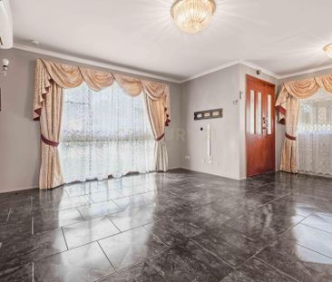 Comfortable Family Home in Quiet Cul-De-Sac - Photo 1