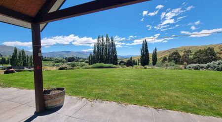 Breathtaking Bannockburn Rural Retreat - Photo 3