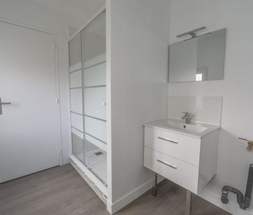 Location Maison 3 pièces 72m² LE PETIT QUEVILLY 76140 - Photo 2