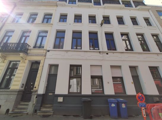 Gemeubelde studentenkamer op een centrale locatie in Antwerpen - Photo 1