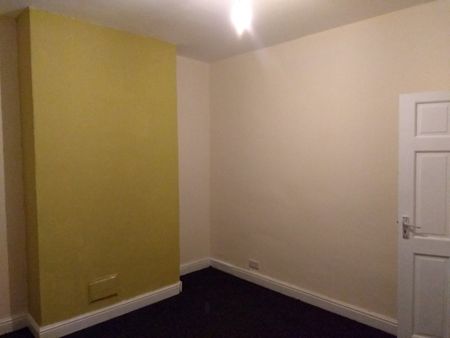 3 Bed Terraced House, Dundas Road, S9 - Photo 2