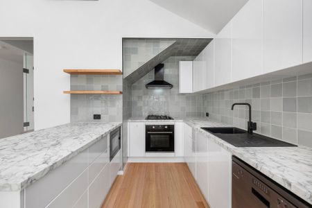 Thinking of selling? Contact our agent - Photo 3