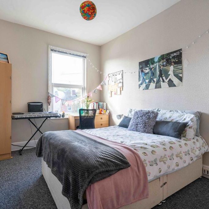 5 bedroom terraced house to rent - Photo 1