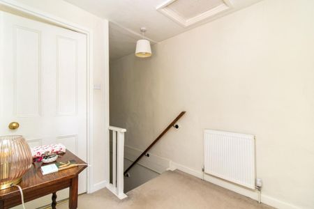 2 bedroom terraced house to rent - Photo 4