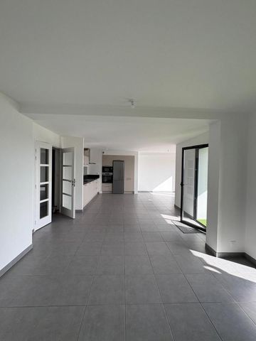 Location Appartement 4 pièces 111m² PLOUZANE 29280 - Photo 5