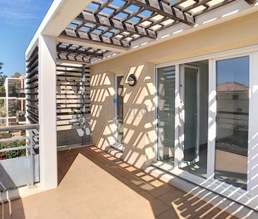 TROIS PIECES - Photo 4