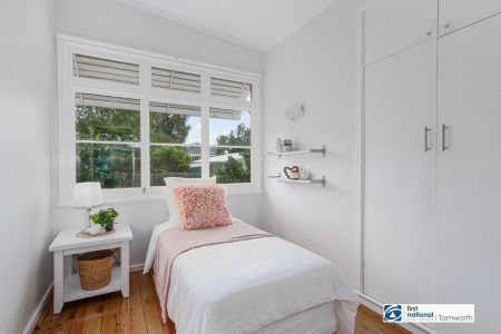 Beautiful Home Located in East - Photo 2