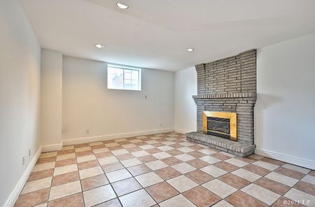 For Lease - 298 Mckee Avenue, Toronto, Ontario - Photo 5