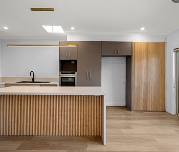 806 Glen Huntly Road, Caulfield South VIC 3162 - House For Rent | D... - Photo 5