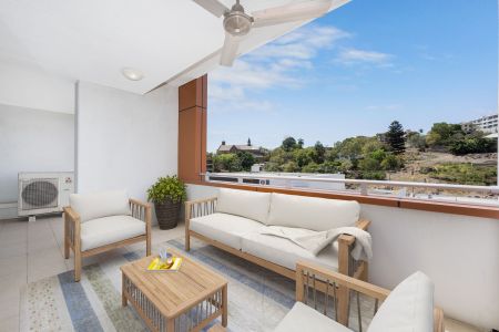 Stylish Inner-City Apartment in the Heart of Townsville - Photo 5