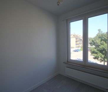 Ruim, lichtrijk appartement met 2 slaapkamers en bureau ruimte op c... - Foto 3