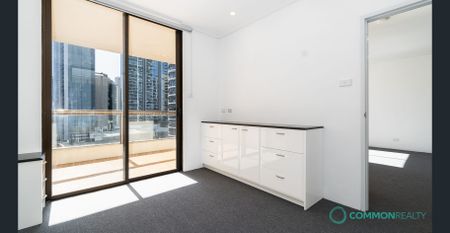 One Bedroom Apartment Sydney CBD - Photo 3