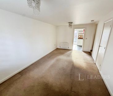 5 bedroom house to rent Viscount Gardens, Eastleigh, SO50 - Photo 2